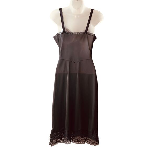 VINTAGE 60s Blue Swan Black Lace Trimmed Full Slip Size 34 or XS - Picture 3 of 5